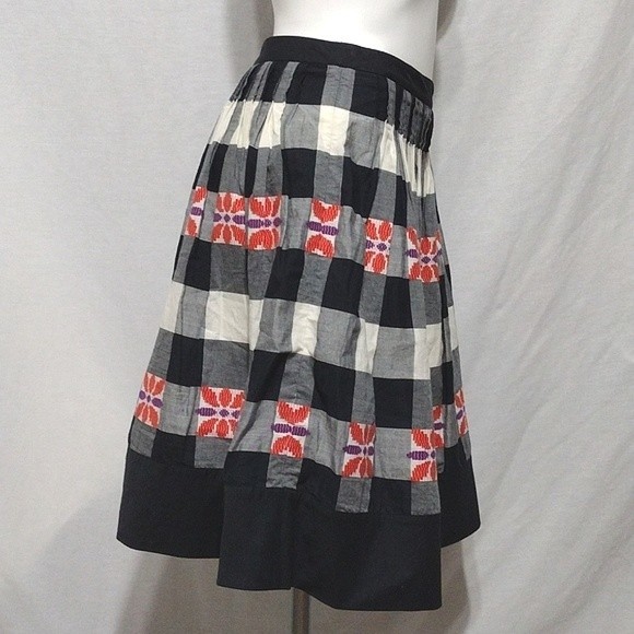 Floreat Anthropologie Floral Embroidered Plaid Skirt Do Si Do New US 4 Boho Chic - Picture 3 of 7
